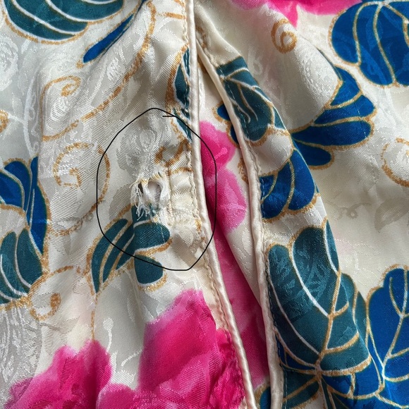 Vintage Victoria’s Secret Gold Label Women’s Gold Floral Night Shirt M/L - Picture 11 of 13